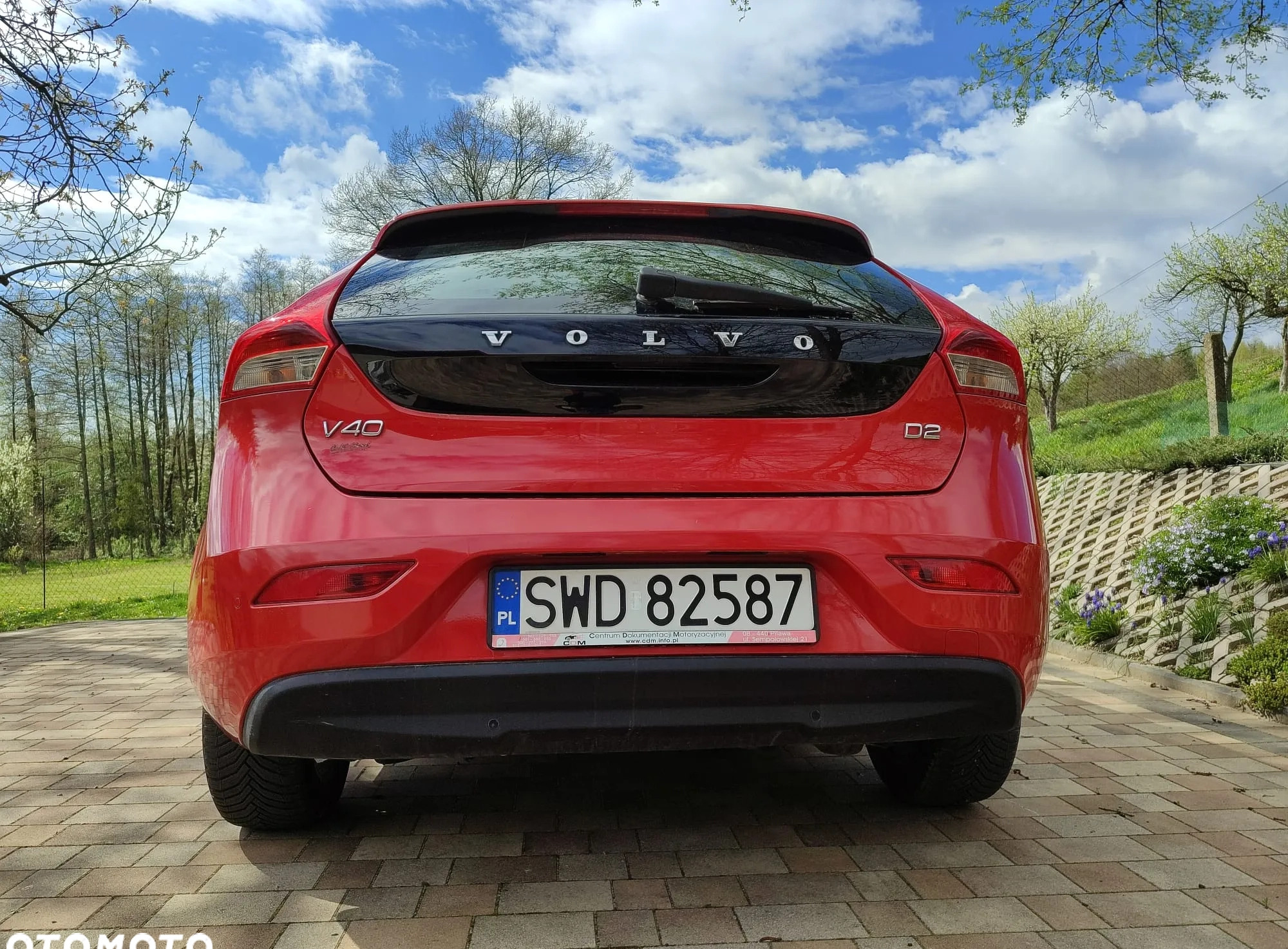 Volvo V40 cena 48000 przebieg: 128126, rok produkcji 2016 z Trzcińsko-Zdrój małe 79